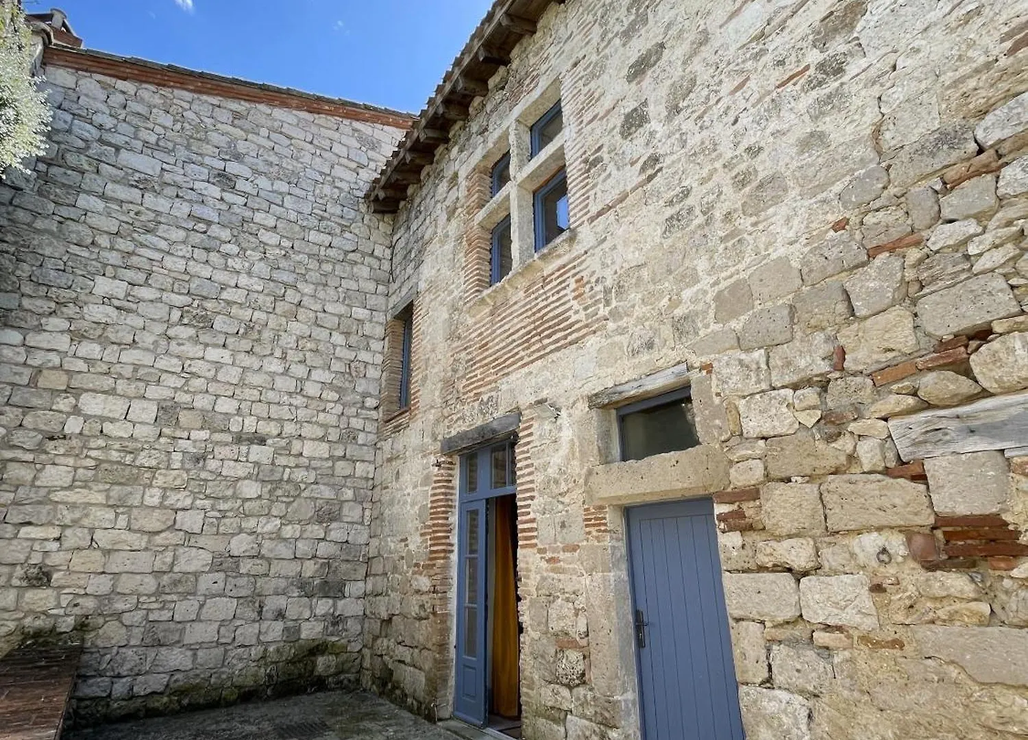 La Tour De Cadel Hotel Lauzerte 0*,  France