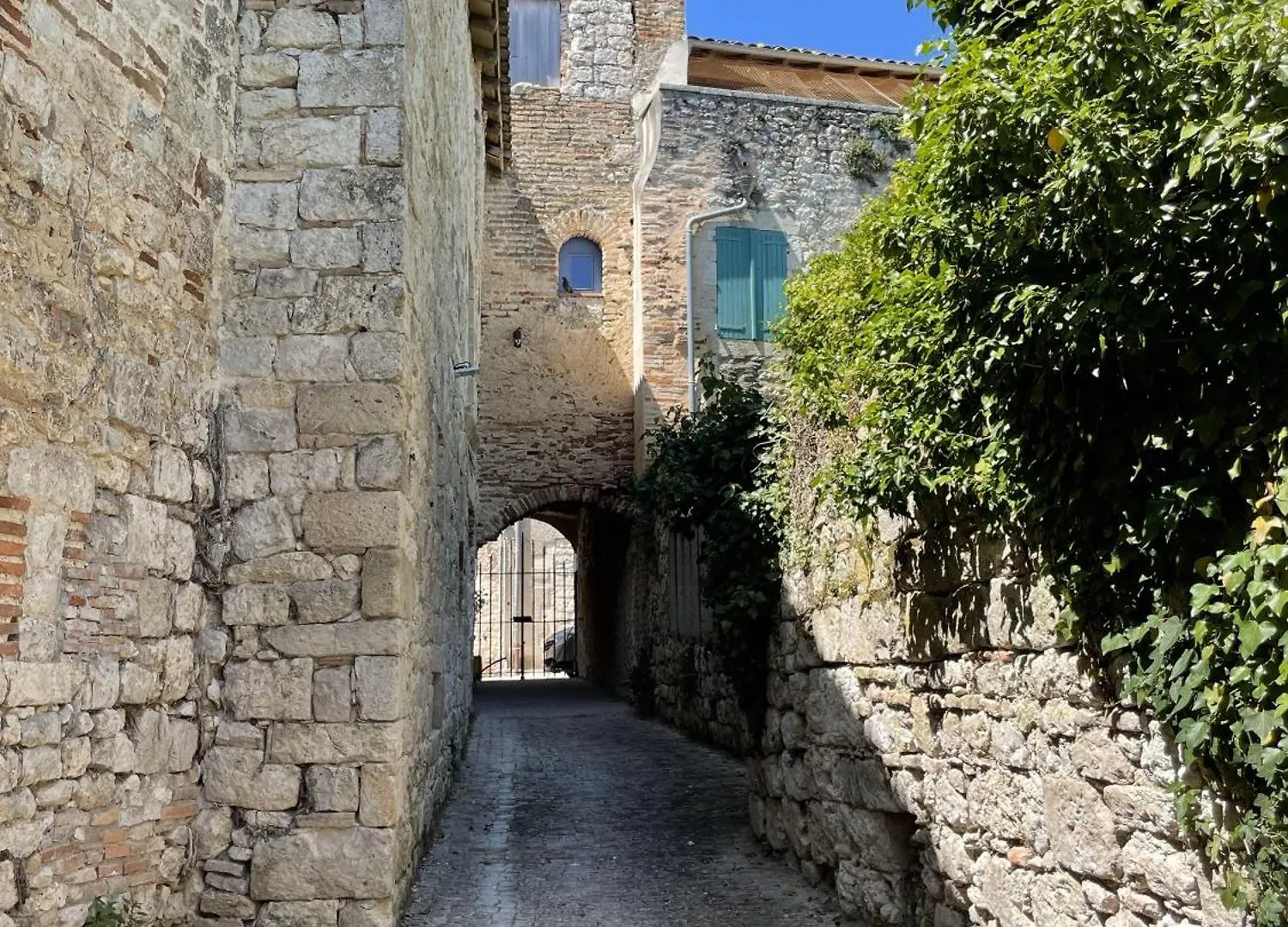 La Tour De Cadel Hotel Lauzerte Guest house