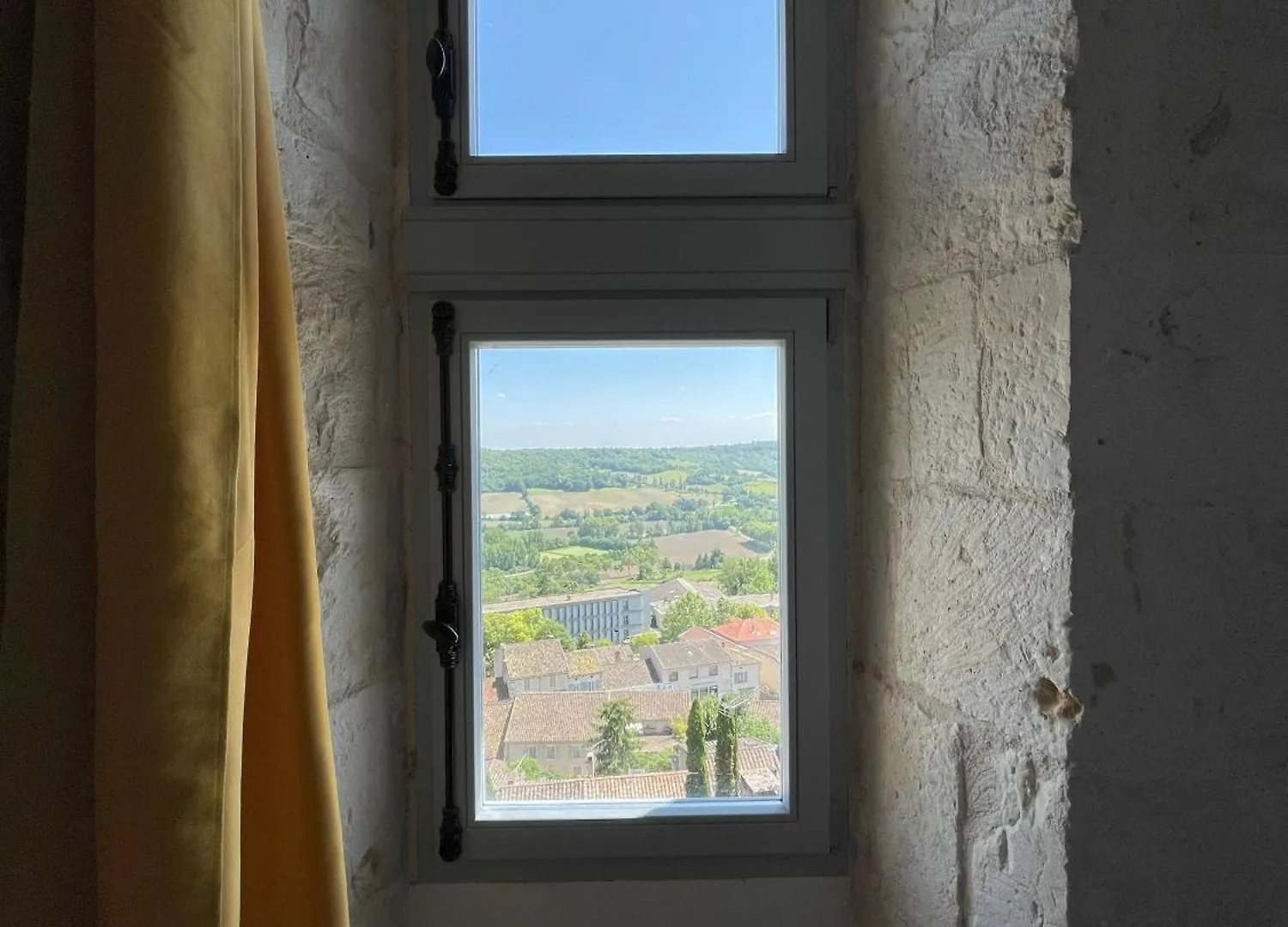 La Tour De Cadel Hotel Lauzerte Guest house